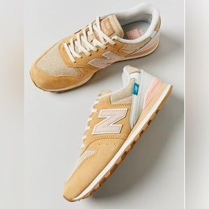 New Balance 996 Shoes